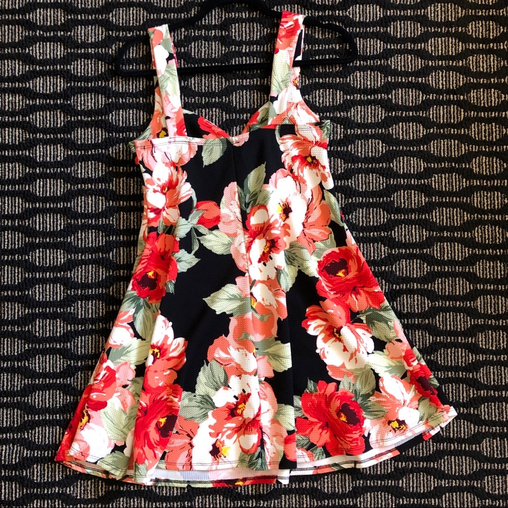 3/$20 Floral Dress - Picture 2 of 5